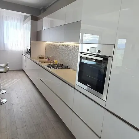 Lakefront Boutique Apartments Sophia Residence Pool Resort Apartment *