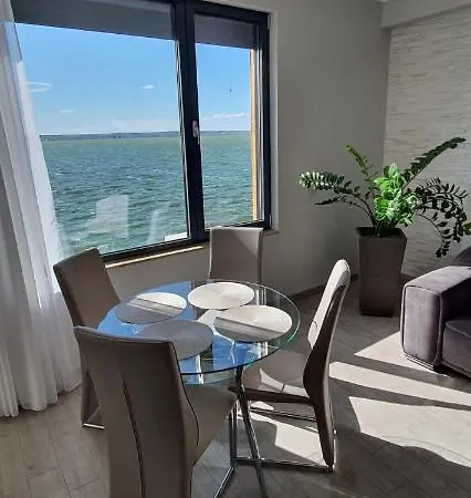 Lakefront Boutique Apartments Sophia Residence Pool Resort *